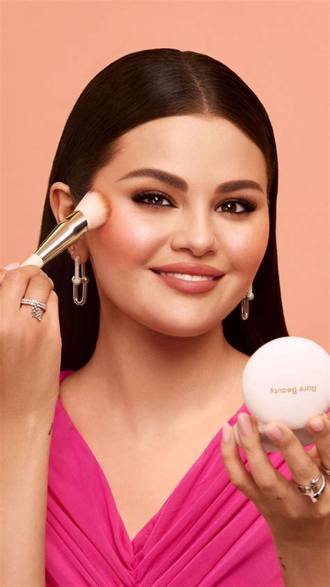 Selena Gomez: Redefining Beauty Standards Image 4