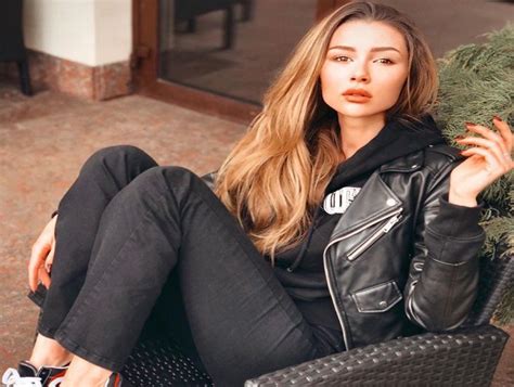 Дочь Заворотнюк показала снимок мамы после болезни: новости, анастасия ...