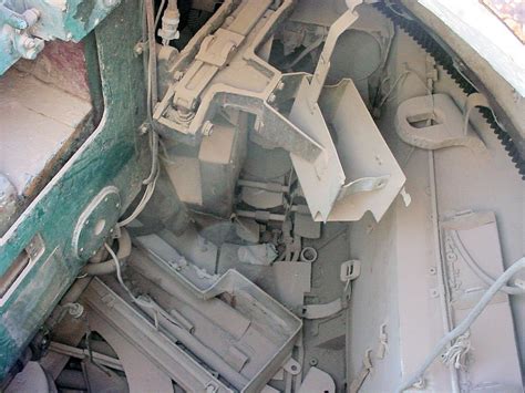 Iraqi T-62 Walk Around Page 1