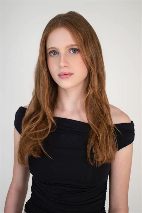 LUCY O'BRIEN — Tamblyn Model Management