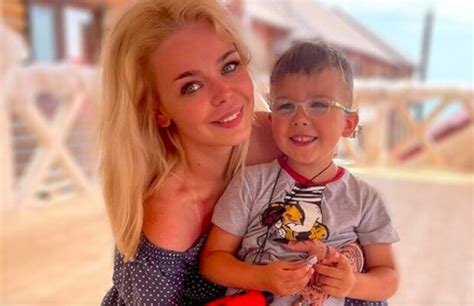 Алина Гросу впервые показала старшего брата и его семью. Новости ...