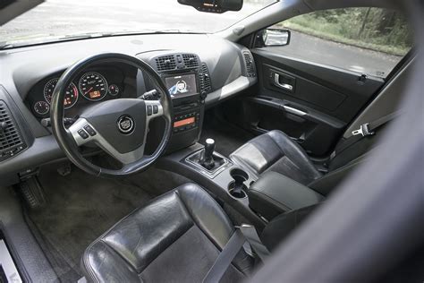 2005 Cadillac CTS-V - Information and photos - MOMENTcar