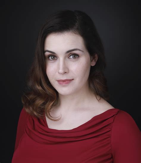 Louise Perry: "Las mujeres se han entregado al sexo casual, pero no