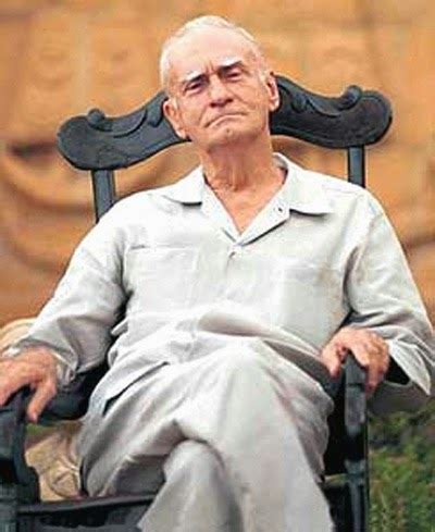 Biografia De Ariano Suassuna - Espaço Alfaletrar: ARIANO SUASSUNA (BIOGRAFIA)