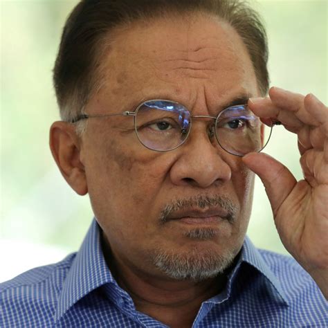 Malaysia’s Anwar Ibrahim set to meet king in bid to replace Prime ...