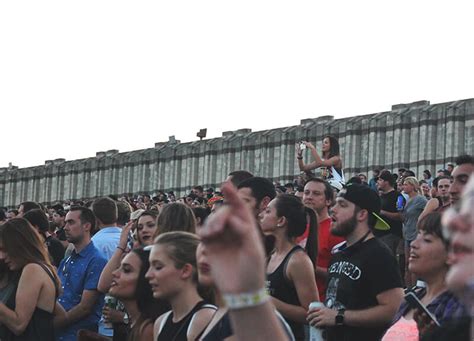 return   starplex  central track