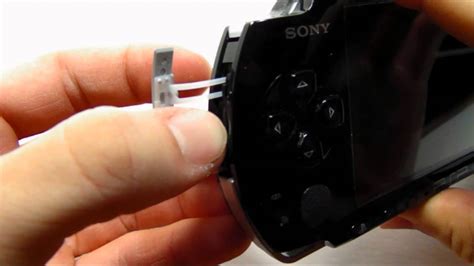 How To Take Out A PSP Memory Stick - YouTube