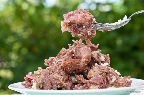 только куски мяса -Тушенка Говядина - приднестровская уже в кишиневе-из ...