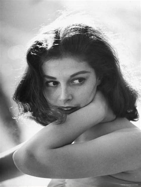 canción y cine italiano en los años 50 a 70: Ana Mª Pier Angeli