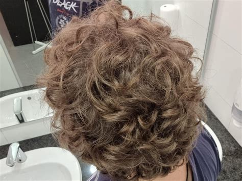 Is my hair thinning : r/malepatternbaldness