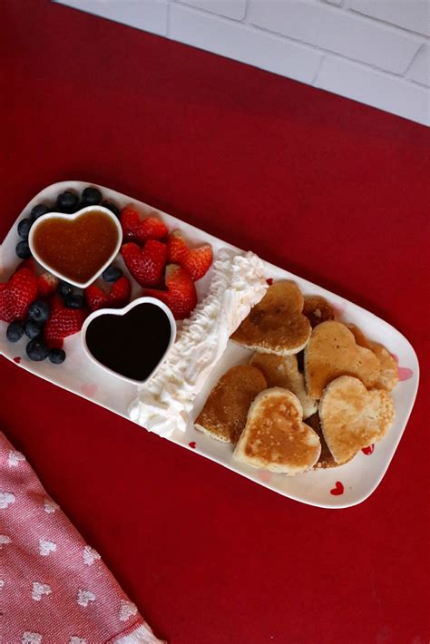 How to Make Heart Shaped Pancakes for Valentines Day | Nashville Wifestyles