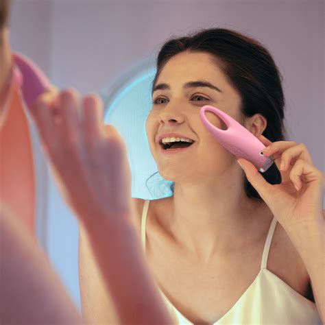 FOREO IRIS 2 Rejuvenating Eye Massager | CurrentBody