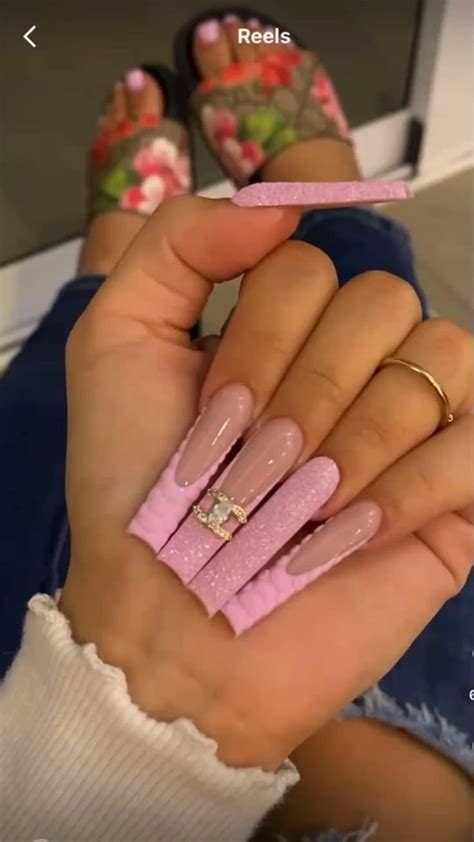 Long Pink Acrylic Nails 🌸 | Pink acrylic nails, Long square acrylic ...