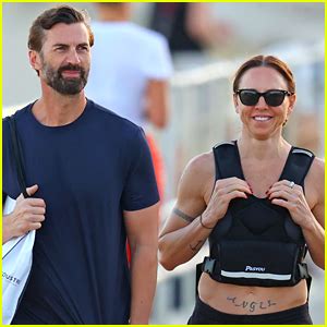 spice girls mel  hits  beach  hunky boyfriend chris dingwall