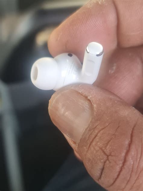 A2083 apple airpod pro, Audio, Earphones on Carousell
