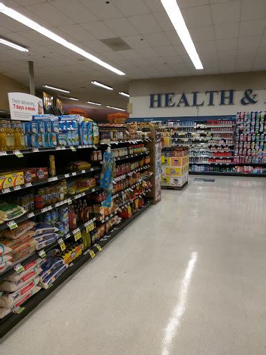 Grocery Store «Hannaford Supermarket», reviews and photos, 653 Broadway, Bangor, ME 04401, USA