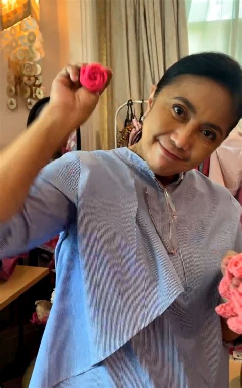 Idukdok ko kaya sa'yo 'tong rosas na 'to. Chariz. | Britney spears ...