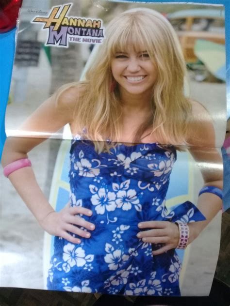 Pin by Яночка on к | Hannah montana, Hannah montana outfits, Hannah