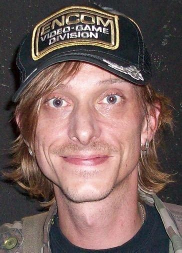 Mackenzie Crook - Wikipedia, la enciclopedia libre
