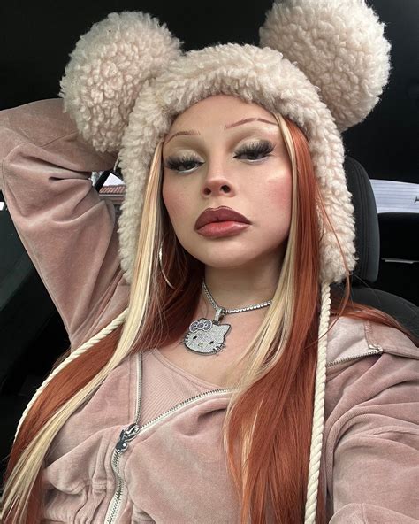 Lunaluvbad Instagram