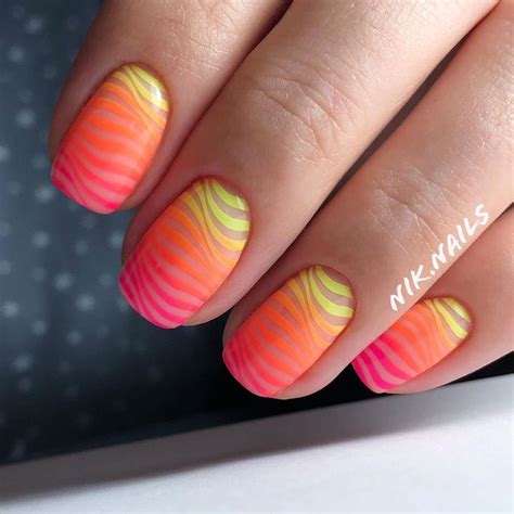 Маникюр | Ногти Екб в Instagram: «💖🧡💛 База + стемпинг + топ ⏱👌🏻 ...