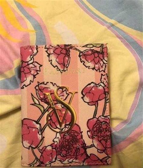 Обложка на паспорт victoria secret купить | Личные вещи | Festima.Ru ...
