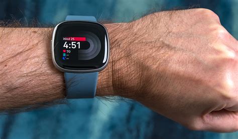 Fitbit Versa 4 smartwatch review | Best Buy Blog