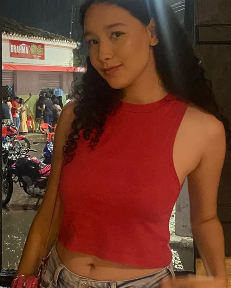 Sarah Sophia (@whos0phia) • Instagram photos and videos