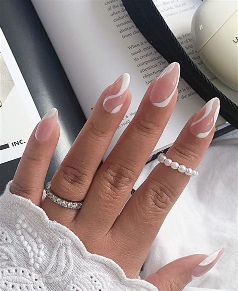70+ Trendy Abstract Nails You'll Want To Try This Year | Rounded
