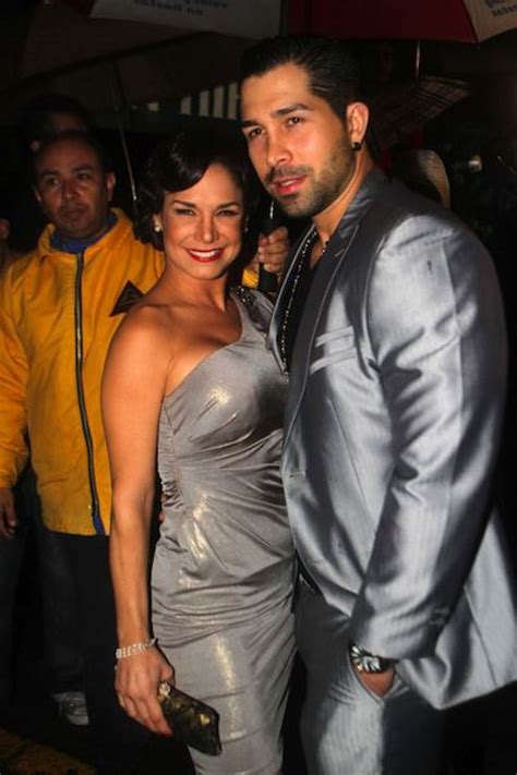 Lis Vega aún sin fecha para la boda