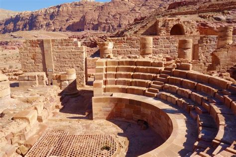 explore  fascinating history  petra   lost city
