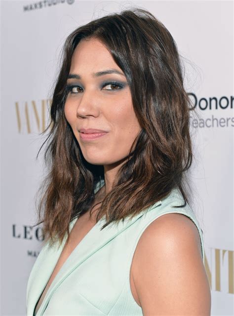 Michaela Conlin Hot Maxim