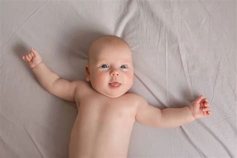 Nagi baby fotografie, zdjęcia stockowe, Nagi baby obrazy bez tantiem