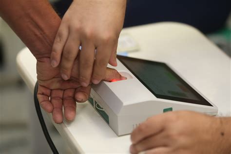 Cerca de 93% dos eleitores do AM estão com biometria digital