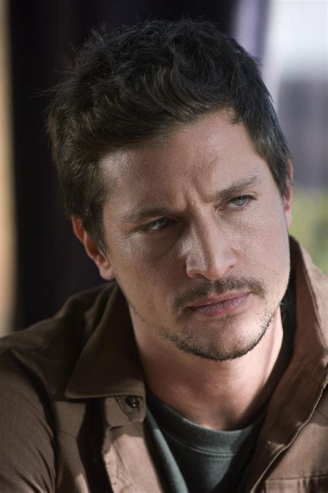 Pictures of Simon Rex