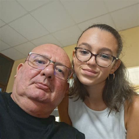 Vic Alouqua - Je viens de poster une nouvelle vidéo sur PH... | Facebook