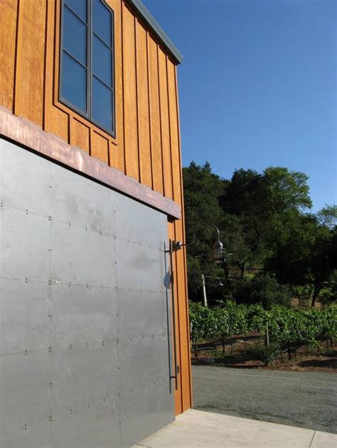 10 Innovative Exterior Metal Sliding Barn Doors to Adapt for Your Barn ...