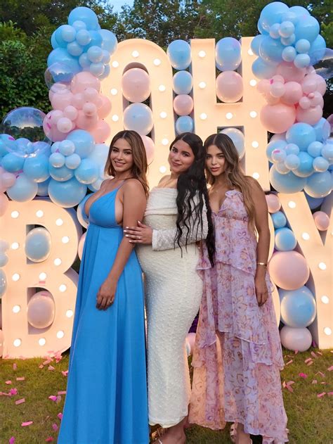 Aleximar Lamazares (@alexiimar) • Instagram photos and videos