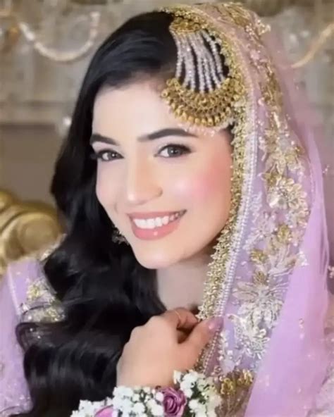 adakar layb khan  mdyn  nkah ky tsaoyr oayrl life style aaj