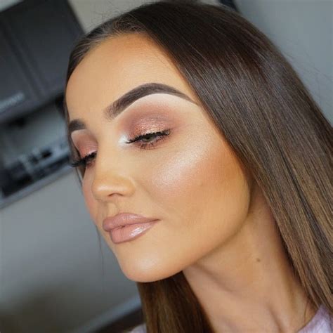 ELLIE KELLY on Instagram: “I just filmed this soft look as a quick ...
