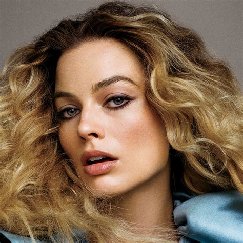 2048x2048 Margot Robbie Vogue June 2019 Ipad Air ,HD 4k Wallpapers ...