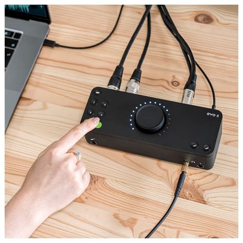 Audient Evo 8 USB Audio Interface at Gear4music