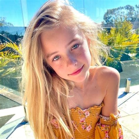 capri  capritamzin    active wear  ma instagram post  imginncom