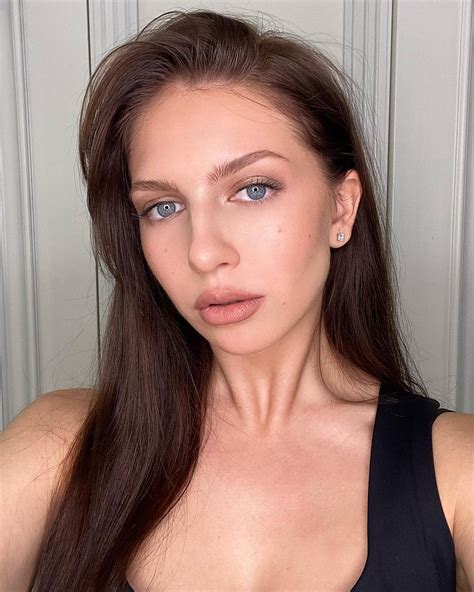 Макияж, который подойдет каждой: 5 универсальных советов