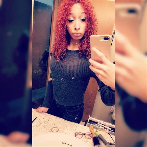 Ashley Davis | USA | The Fashion Hero