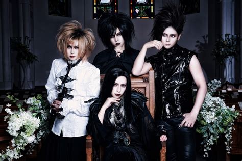 Summon the Roses: ACME INTERVIEW: Band talks about their "West Coast ...