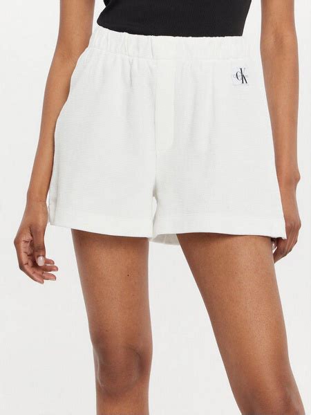 Шорты Calvin Klein Jeans - купить с доставкой по выгодным ценам в ...