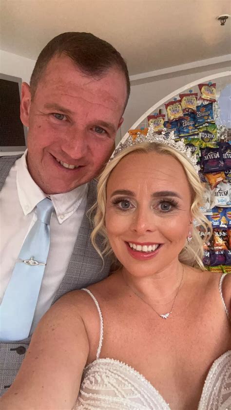 Snack-obsessed couple turn wedding into celebration of crisps with