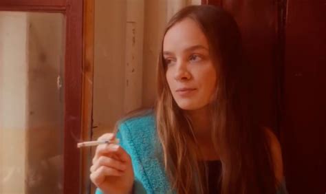Фильм «Отпуск в октябре» (2023) - сюжет, актеры и роли, кадры из фильма