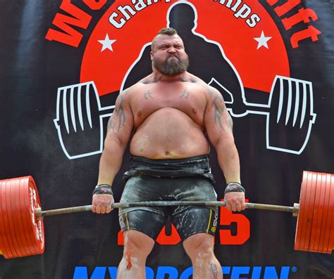 Eddie Hall ''La Bestia'' levanta 500 kilos de peso y casi muere en el ...